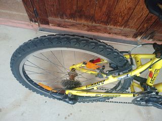 Bicicleta Scott Racing Junior Amarilla 24 pulgadas