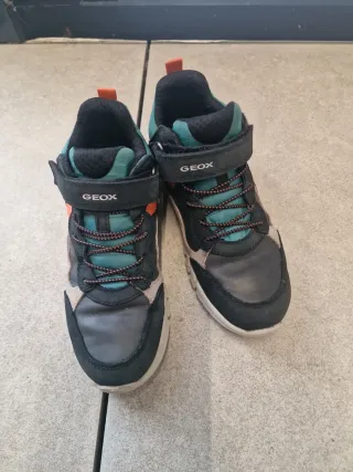 Botas Geox niño T.34