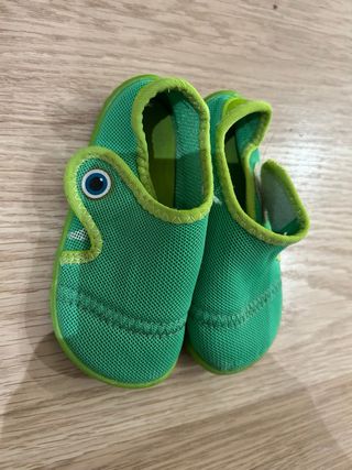 Escarpines verdes talla 22-23