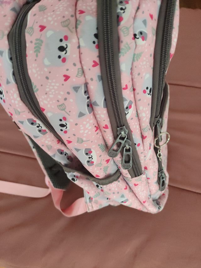 Mochila CoolPack rosa con estampado