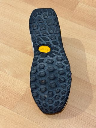 Zapatillas New Balance Trail Hierro V6 Talla 45.5