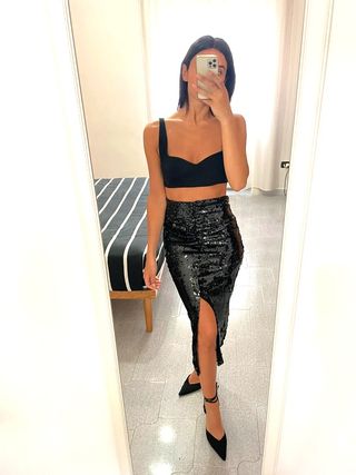 Falda fiesta drapeada midi Zara lentejuelas negra