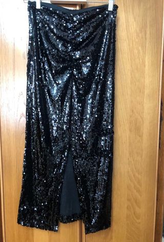Falda fiesta drapeada midi Zara lentejuelas negra
