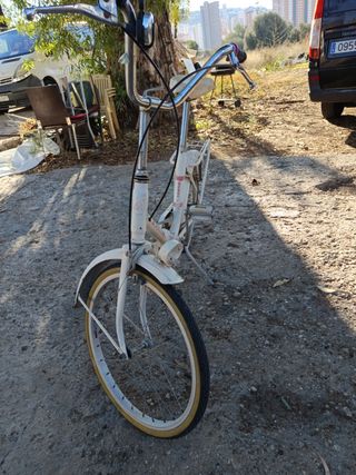 Bicicleta BH plegable blanca