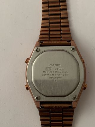 Reloj Casio B640W Marrón Dorado