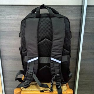 NUEVA - Mochila urbana 25L impermeable y funcional