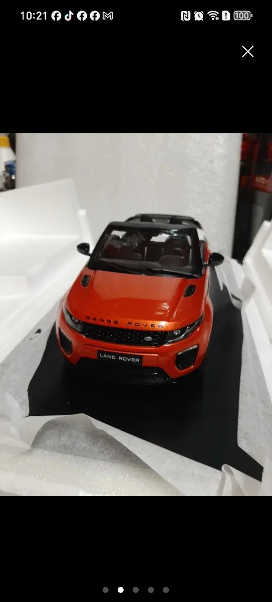 Maqueta Range Rover Evoque 1/18
