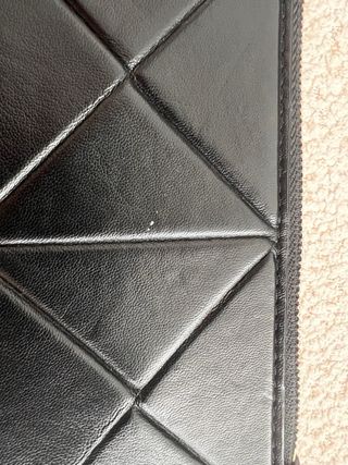 Bolso de piel negro PG