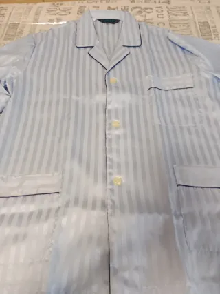 Pijama Nocturno Caballero Azul
SIN ESTRENAR.Talla4