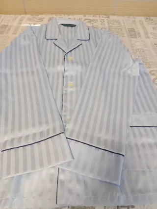 Pijama Nocturno Caballero Azul
SIN ESTRENAR.Talla4