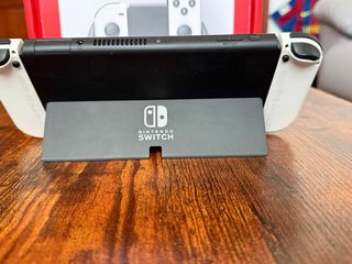Nintendo Switch OLED Blanca y Negra