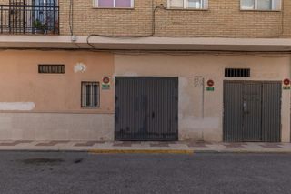 Local comercial en venta en Maracena