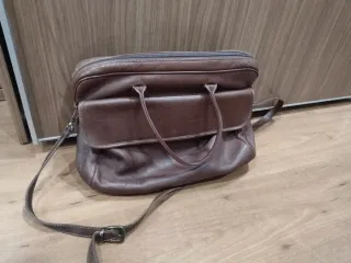Bolso de piel para documentos