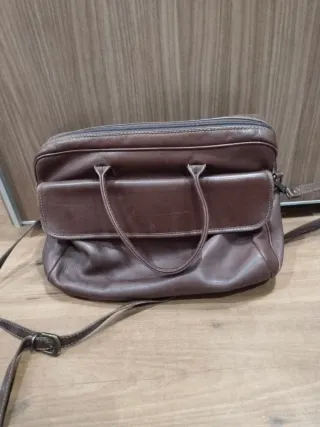 Bolso de piel para documentos