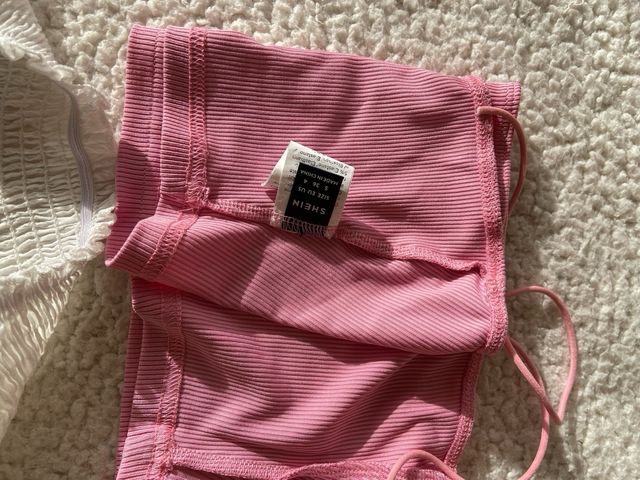 Conjunto top y falda rosa y blanco