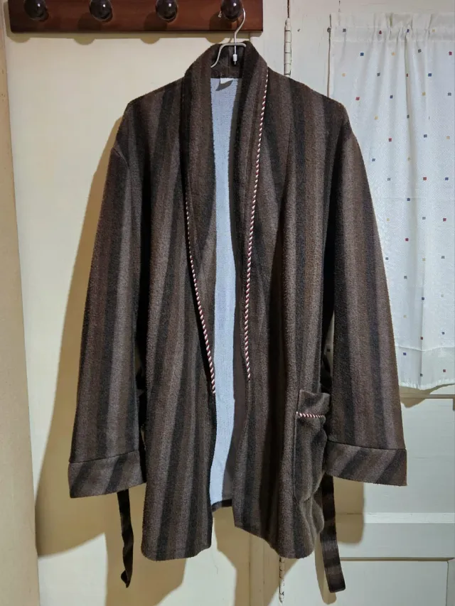 Bata Vintage Rayas Marrones Invierno