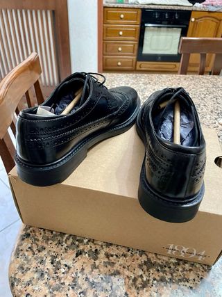 Scarpe Bata eleganti in pelle nera Tg. 40