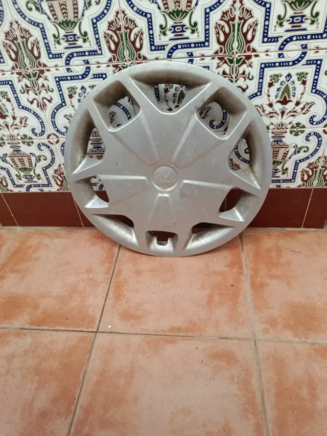 Tapacubos Ford 16''