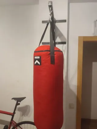 Soporte y saco boxeo como nuevo