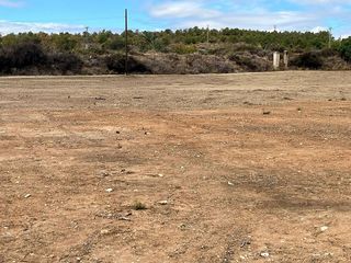 Solar en venta en Peña de las Águilas en Elche