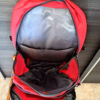 NUEVA Mochila Trekking 35L Roja Impermeable