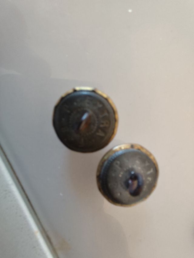 Lote 7 botones militares antiguos