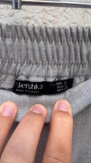 Pantalón gris pinzas largo