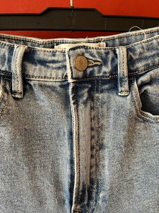 Pantalones vaqueros Stradivarius azul claro