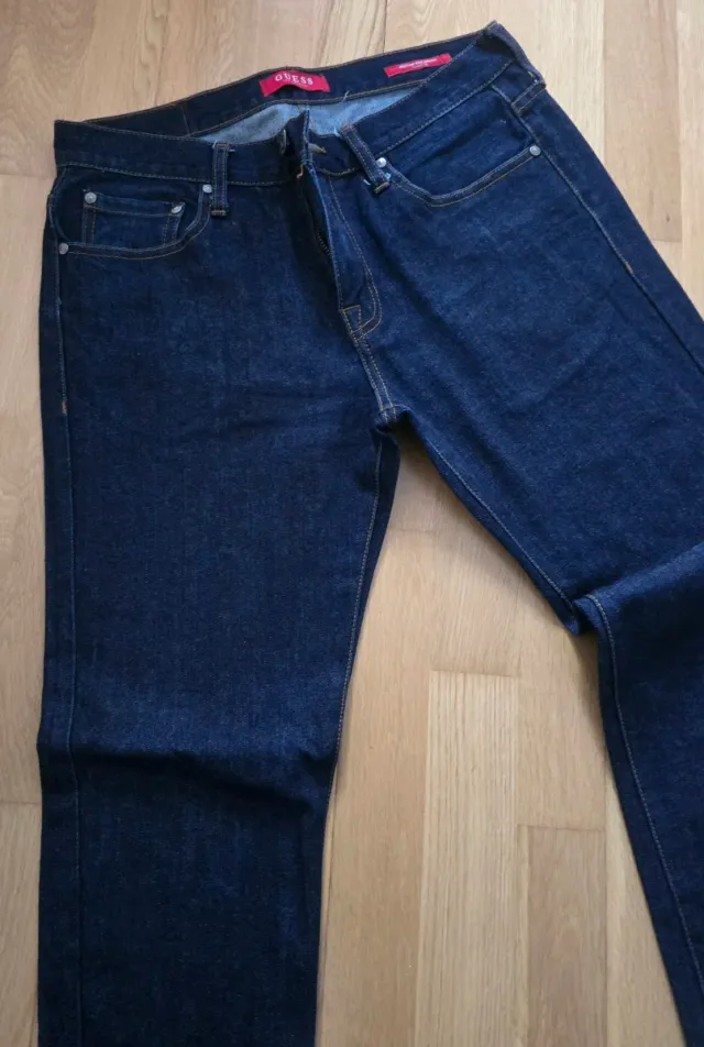 Vaqueros Guess Azul Oscuro Casi Nuevos