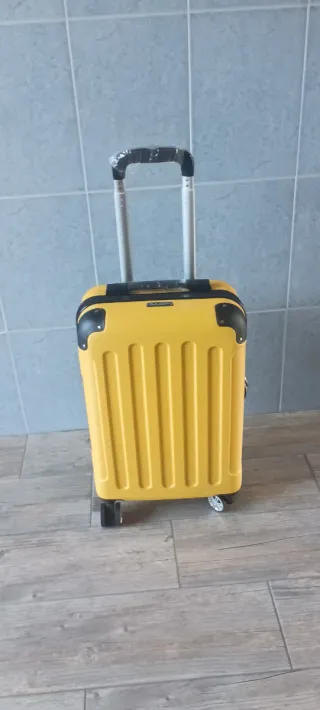 MALETA CABINA AMARILLA 55X35X20 NUEVA 