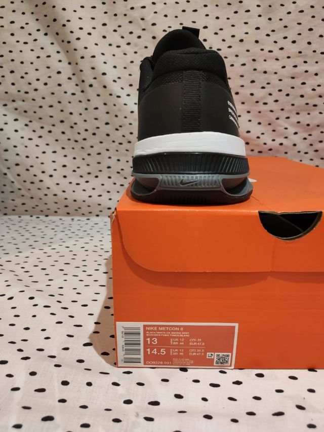 T47,5 Nike Metcon 8