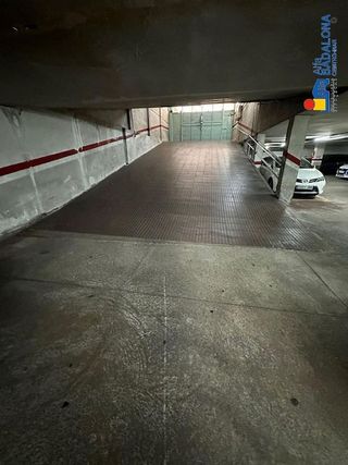 Garaje en venta en Centre en Badalona