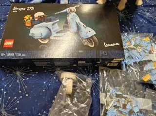 Lego Vespa 125 Scooter 10298