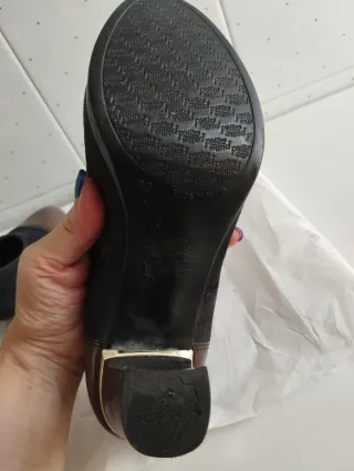Zapatos salón grises estilo Chanel. Talla 36