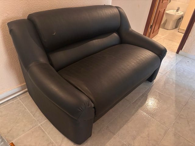 Sofá negro
