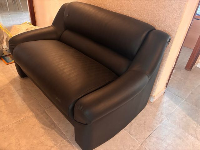 Sofá negro