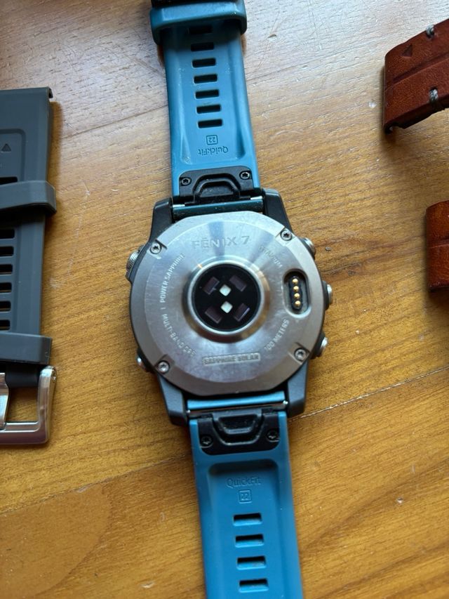 Reloj Garmin Fenix 7 Sapphire Solar Titanio