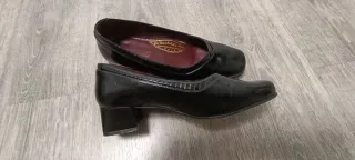 Zapatos anchos negros