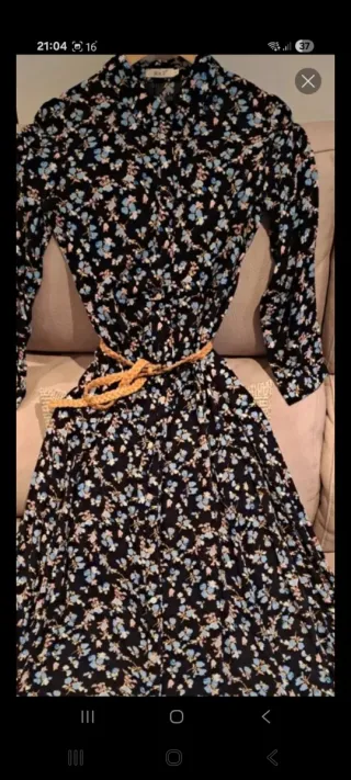 Vestido floral negro midi