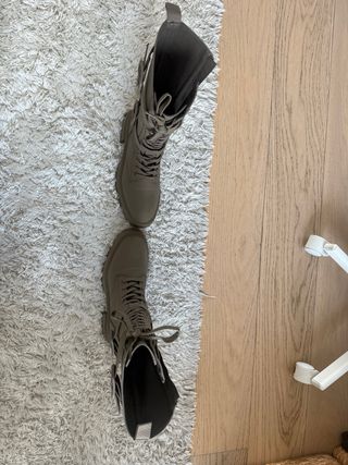 Botas Zara Talla 36 Verde Oliva 2 usos 