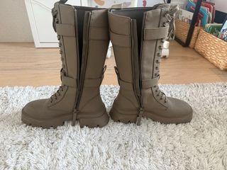 Botas Zara Talla 36 Verde Oliva 2 usos 