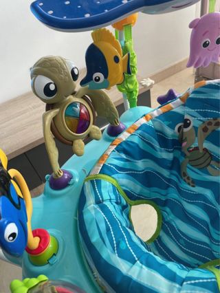 Saltador Fisher Price de nemo