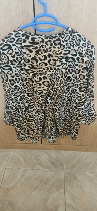 Blusa Leopardo Stradivarius