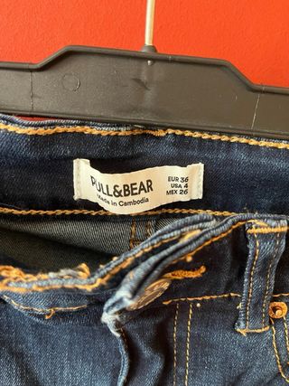 Pantalones vaqueros tiro alto Pull&Bear - Nuevos