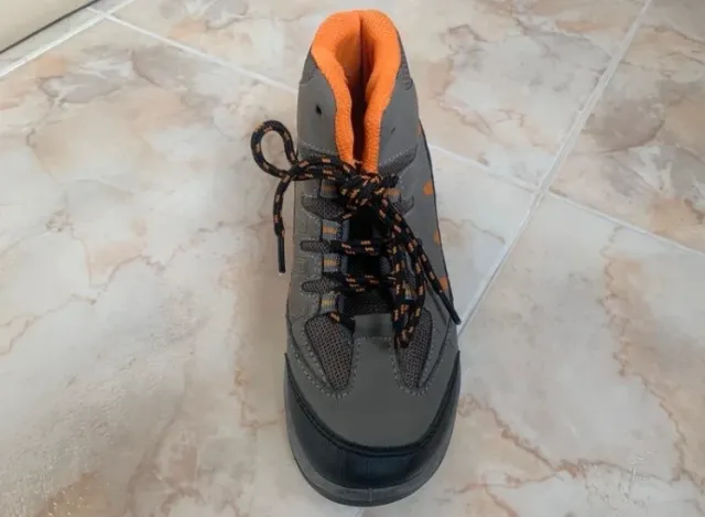 Botas de montaña talla 35