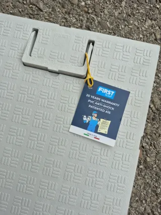 Tapa PVC First Plast 30x30 Nueva