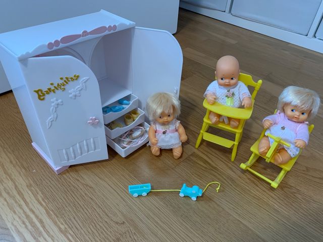 Barriguitas con armario, trona, balancin y accesor