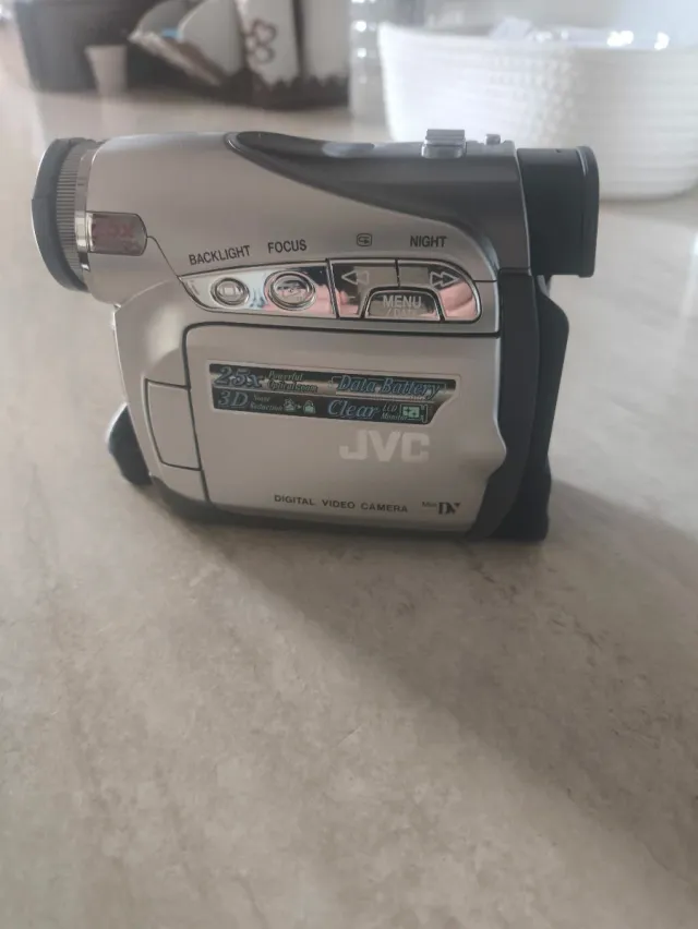 Videocamera JVC GR-D240