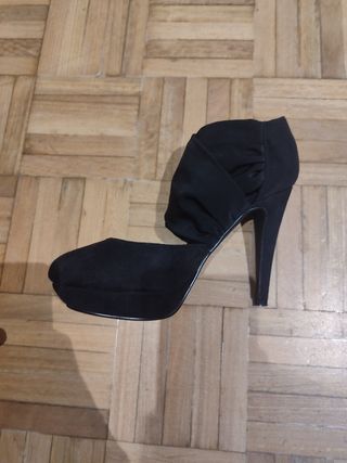 Zapatos de tacón negros