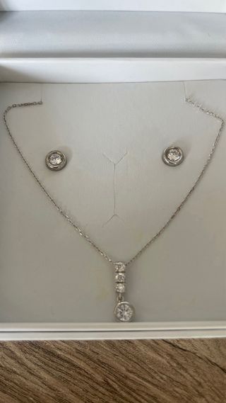 Conjunto Lotus Plata: Collar y Pendientes